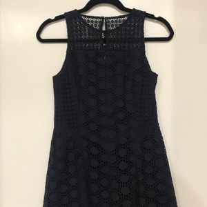 NWT Tory burch dress in navy crochet style size 2